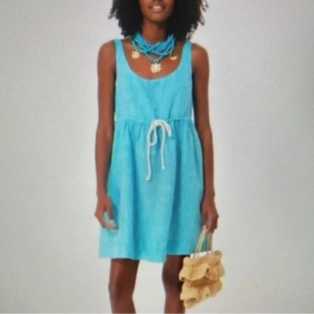 Pomander Place Light Blue Textured Top